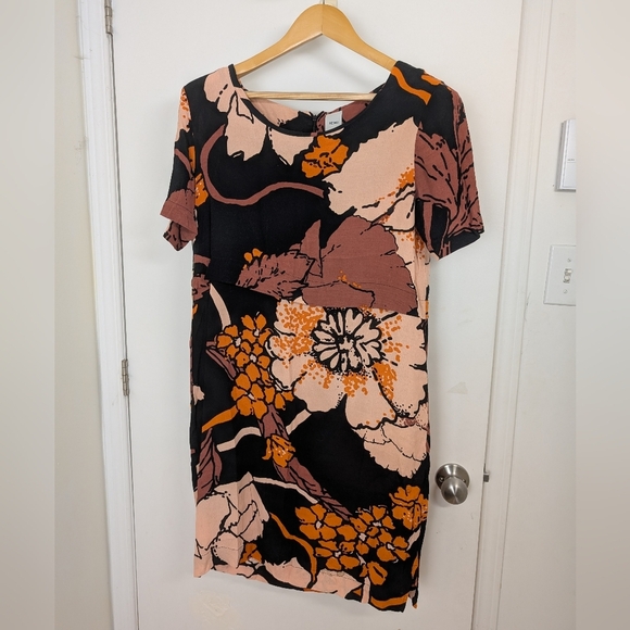 ICHI Dresses & Skirts - ICHI FLORAL DRESS ( LOOSE FIT) DRESS SIZE SMALL